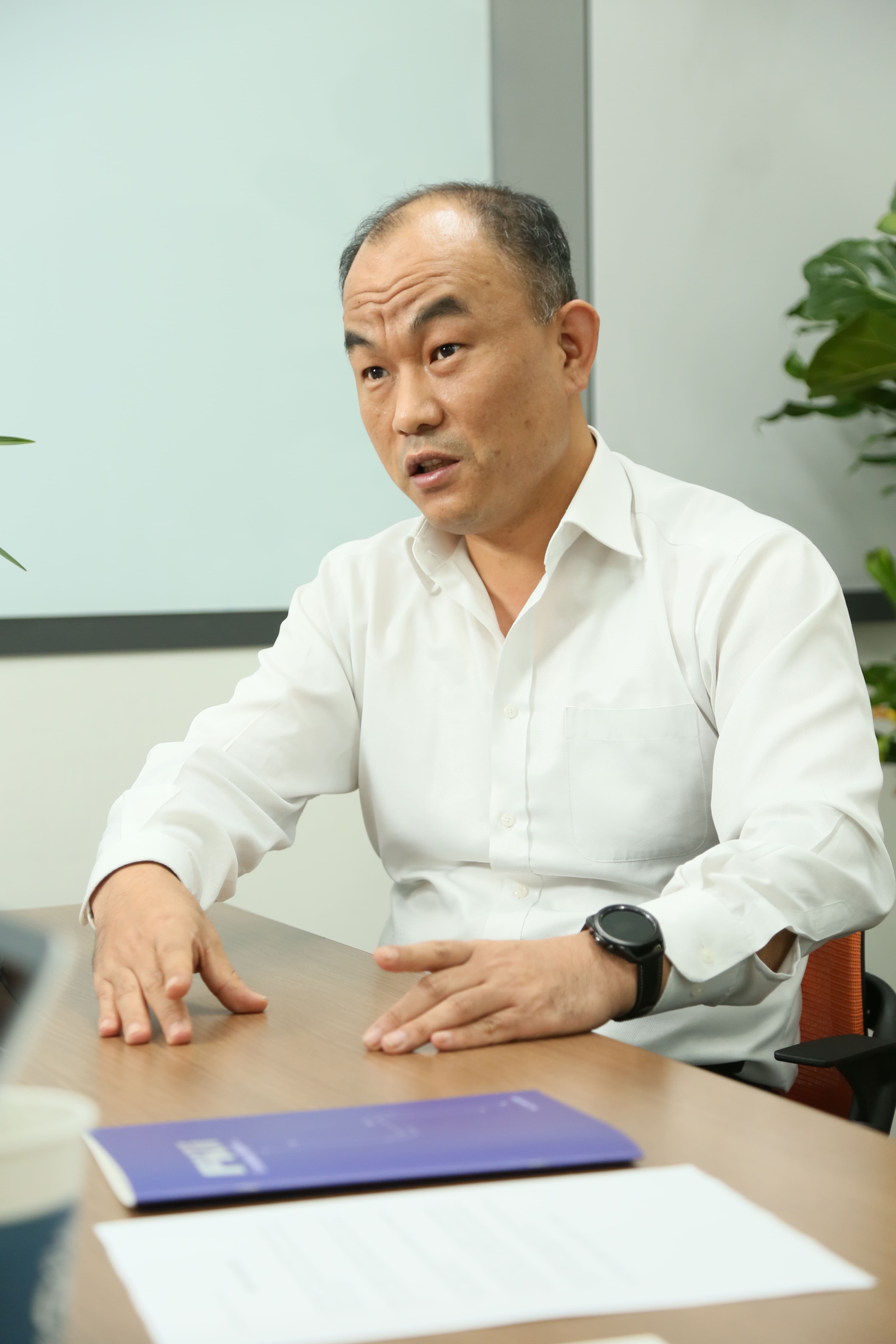 인터뷰 이미지1